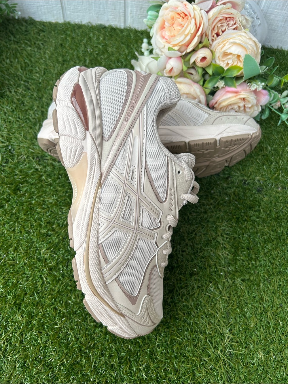ASICS
GT-2160 Sneakers Color: Blush/Mineral Beige women size 5.5 gently used - Picture 9 of 16
